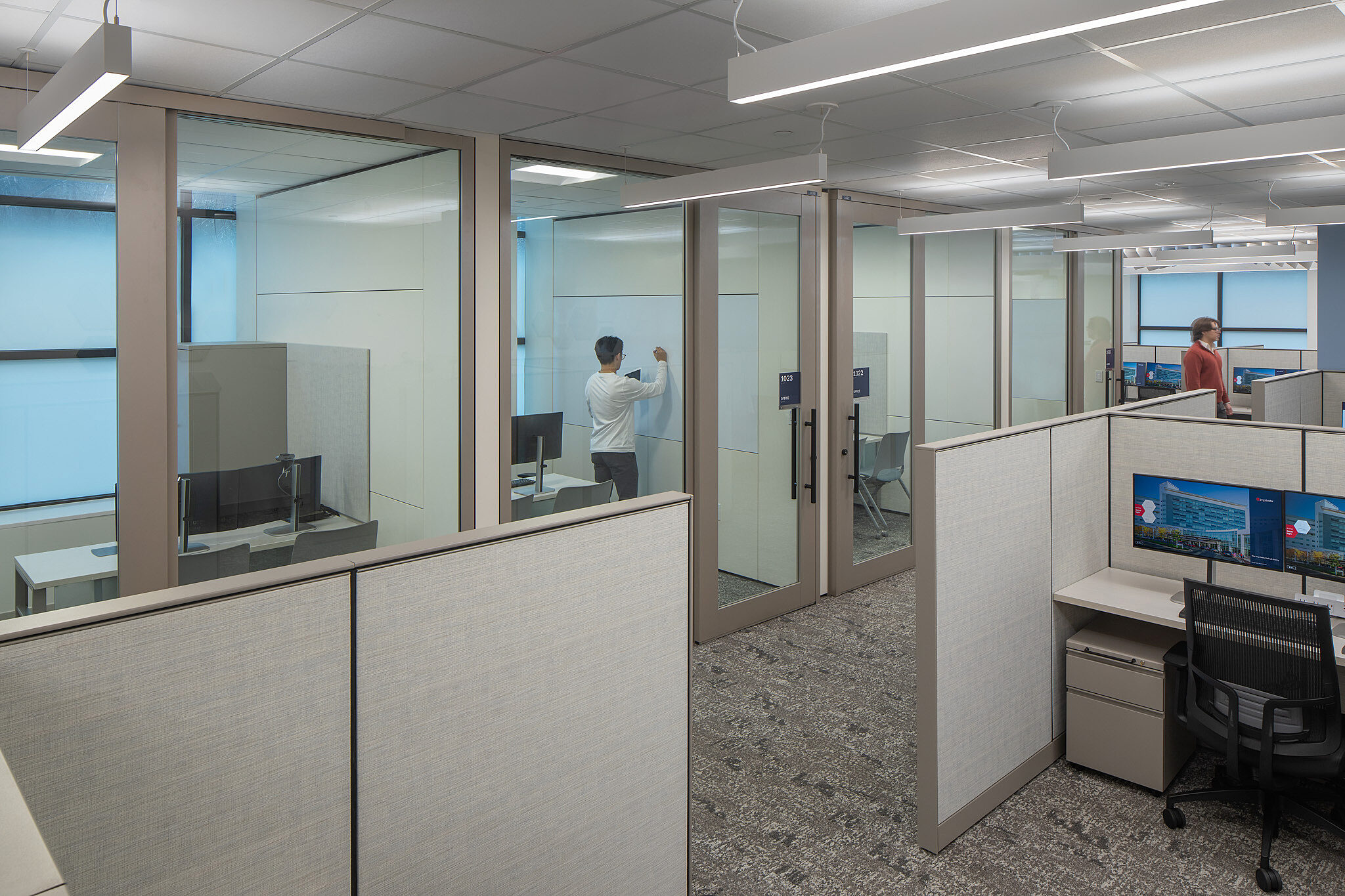 Workstations and Private Offices
